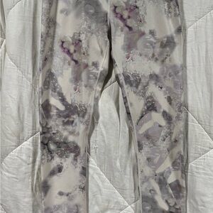 Abstract Patterned Leggings